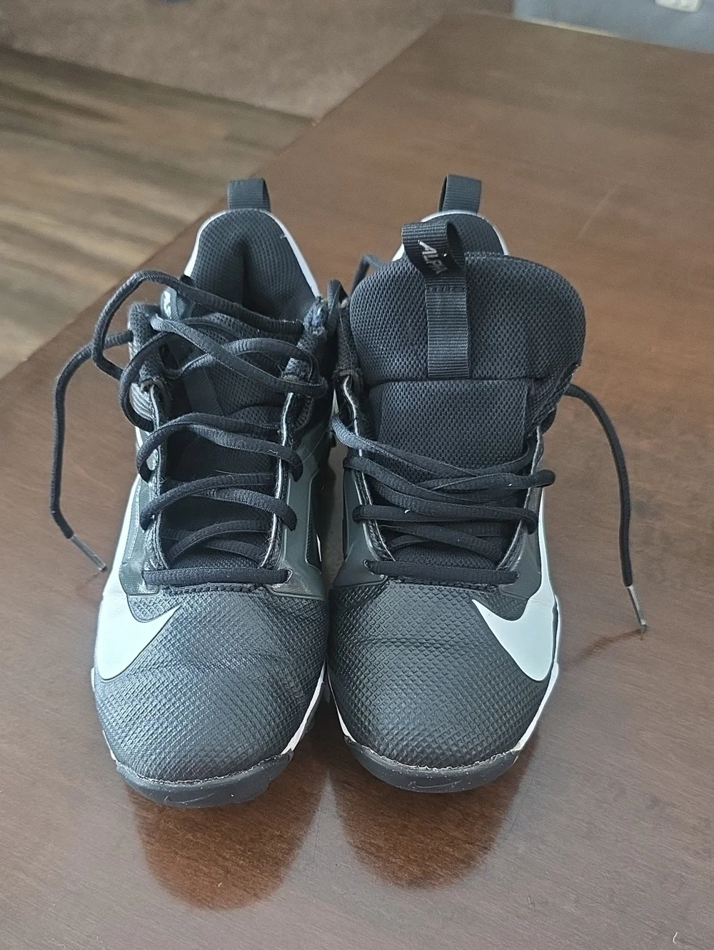 Nike Kids Black and White Lightweight Sneakers